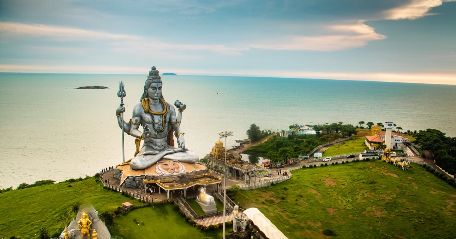 Panoramic view of Murudeshwar temple and Arabian Sea coast - RV Tours & Travels packages